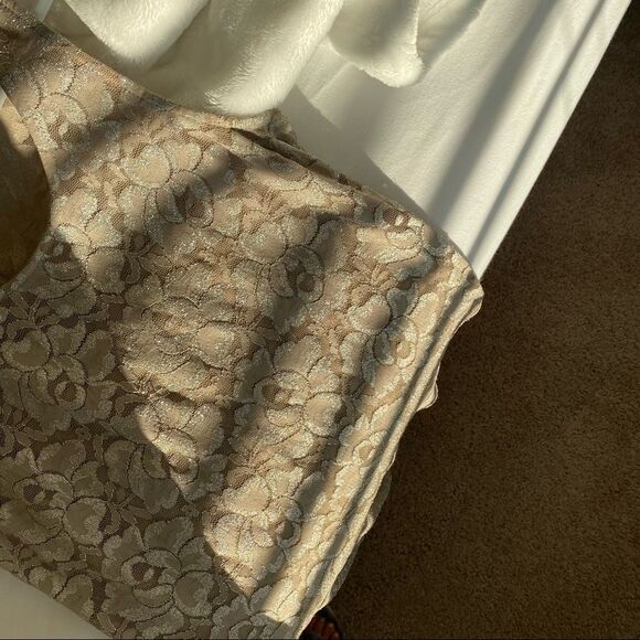 Soprano | Peplum Cream Tank | small - Picture 5 of 5